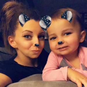 Meet your Posher, Adrienne